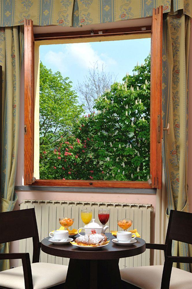 Hotel La Meridiana Урбино Экстерьер фото