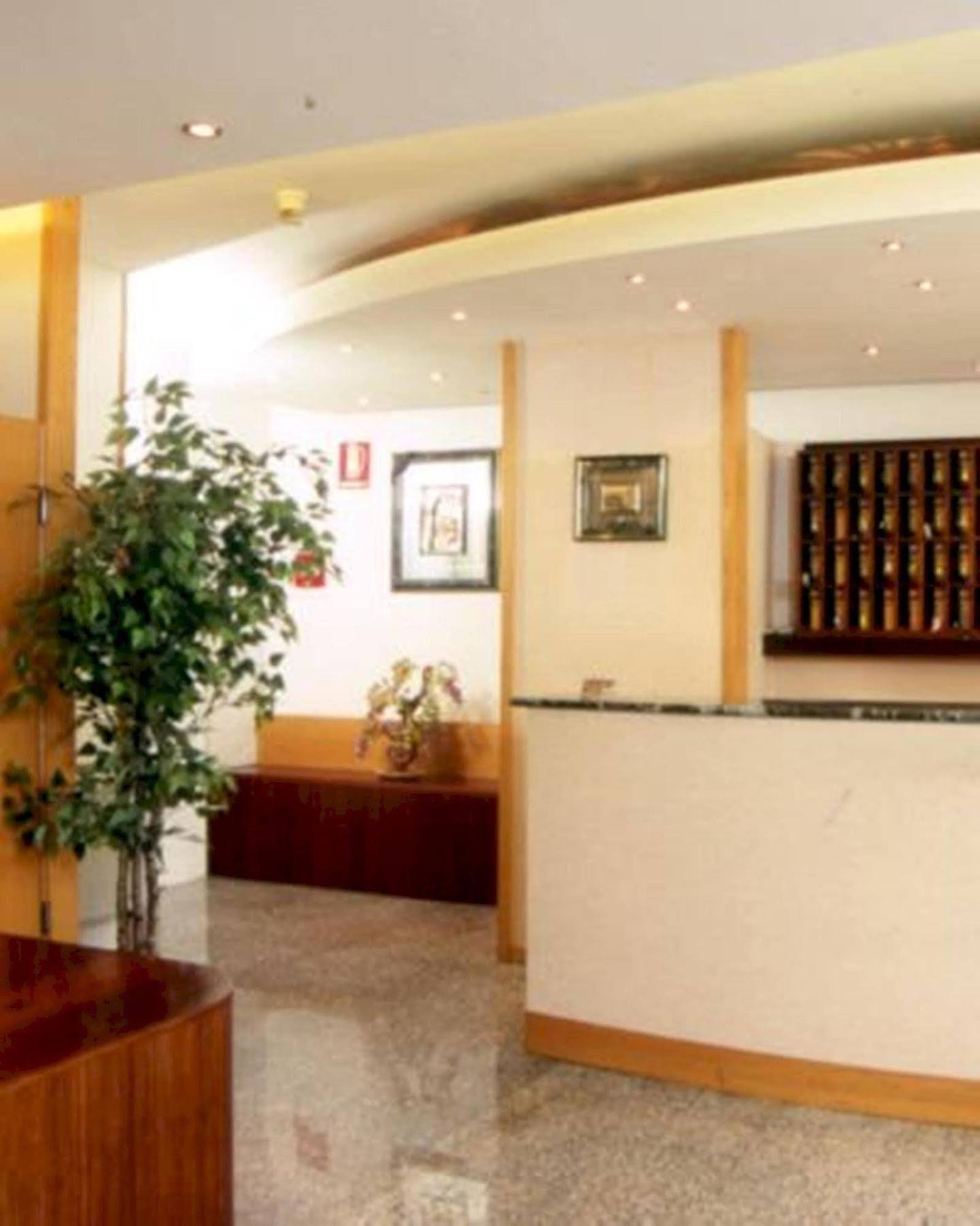 Hotel La Meridiana Урбино Экстерьер фото